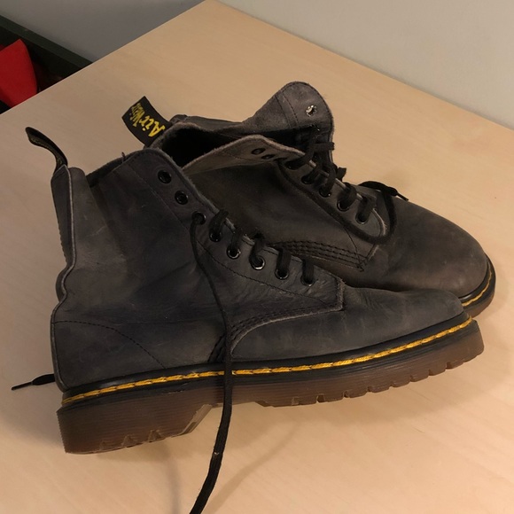 Made in England Dr. Martens Size 5 - Picture 2 of 7